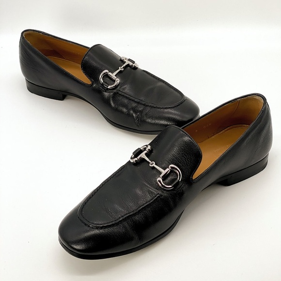Gucci Men's loafer with Horsebit - Picture 1 of 9